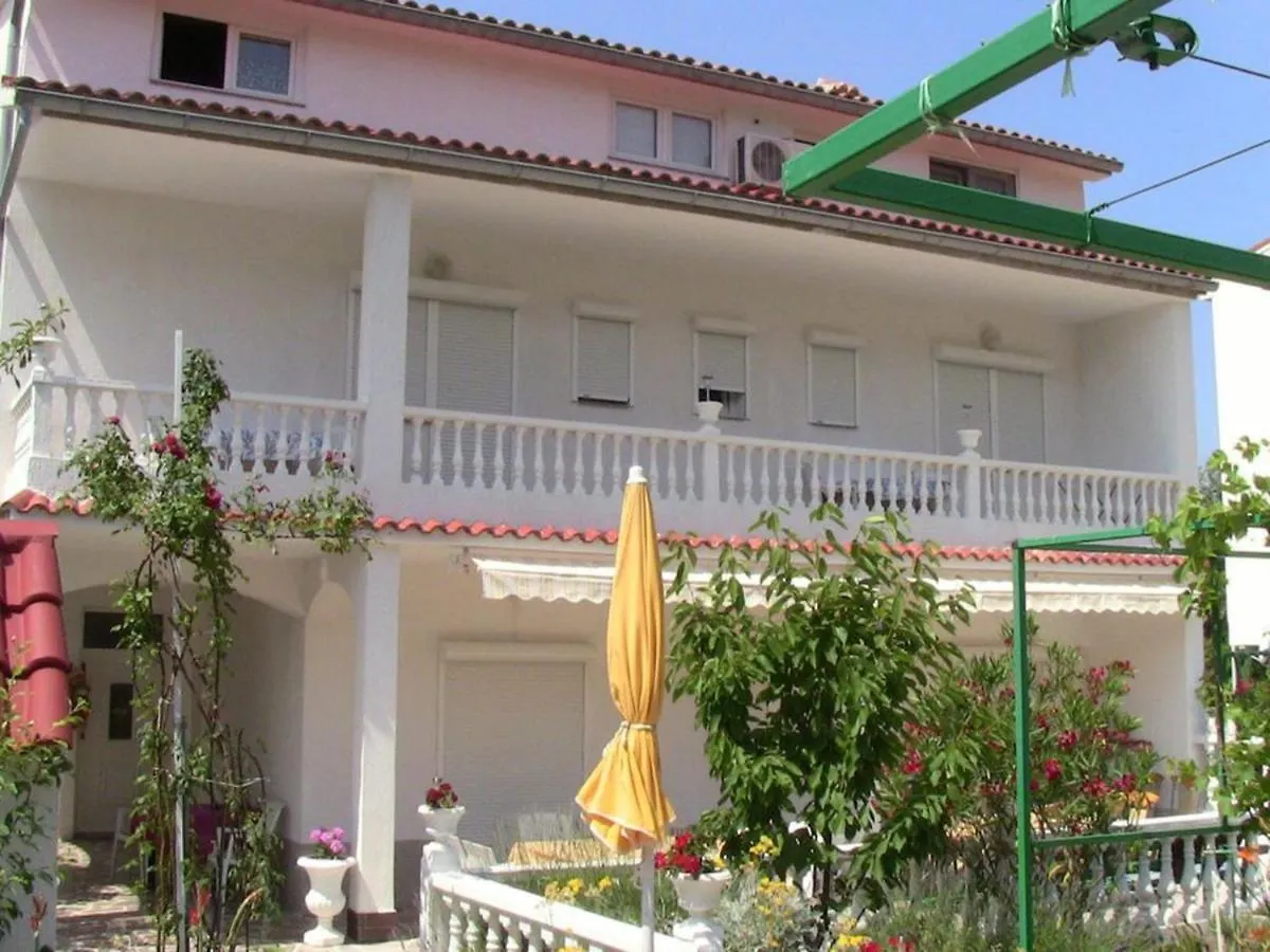 Sunny Rab Apartment With 2 Bedrooms Palit Croazia